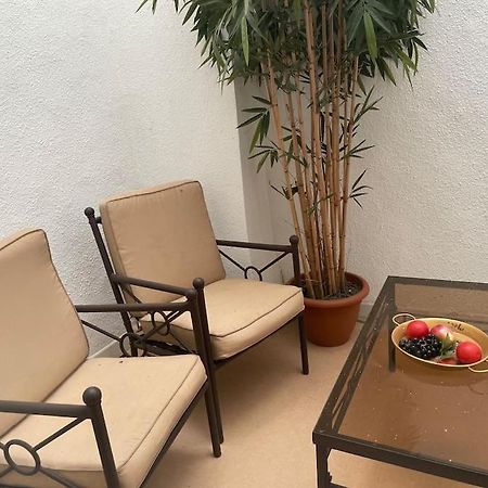 Studio N•2 Avec Patio En Plein Coeur De La Ville 巴涅尔德比戈尔 外观 照片