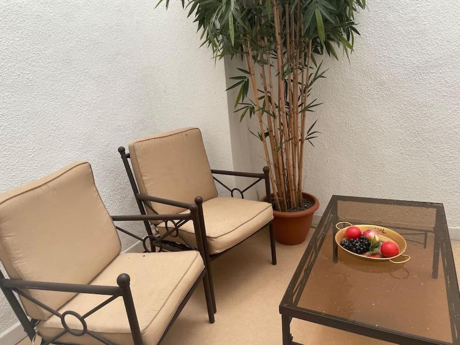 Studio N•2 Avec Patio En Plein Coeur De La Ville 巴涅尔德比戈尔 外观 照片